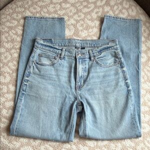 American Eagle Super High Rise Straight Jean